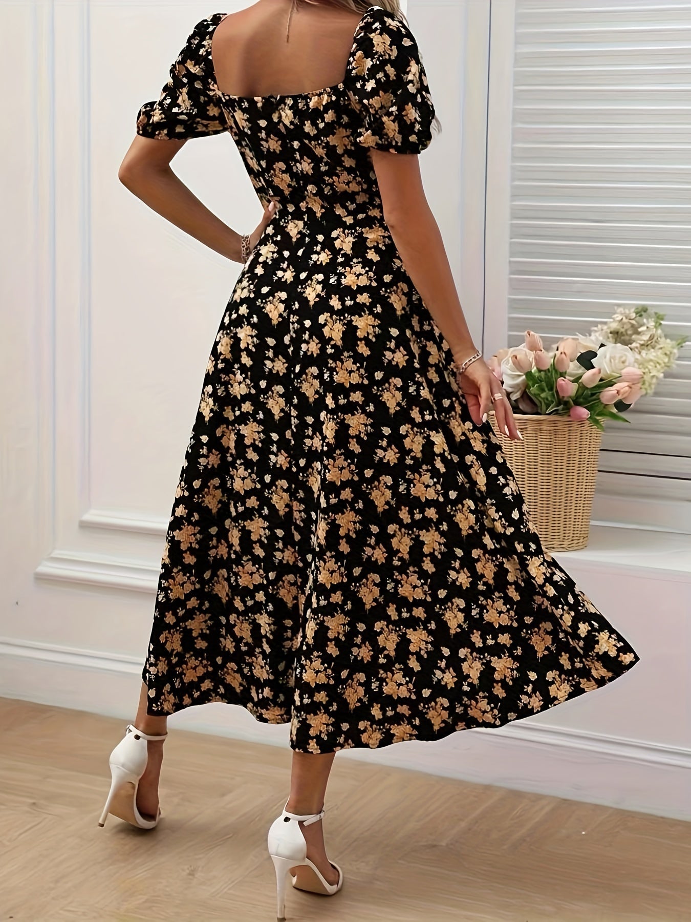 Weißes Kleid mit blauen Blumen - Amelie