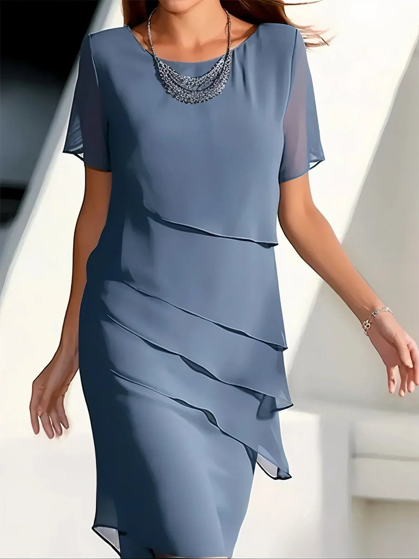 Crest | Elegantes mehrlagiges Kleid