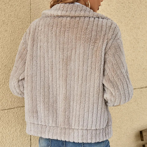 Rhonda ~ Lässige Plüsch-Strickjacke