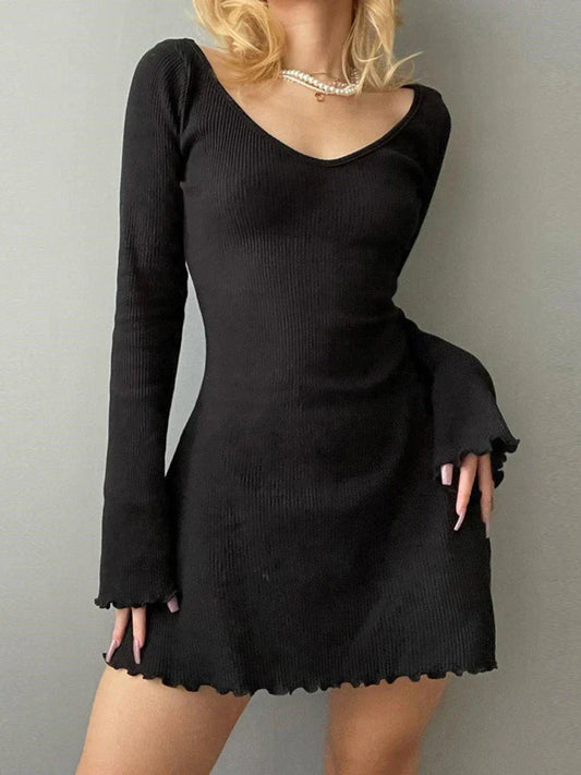 Zoe - Schwarzes Strickkleid Glockenärmel