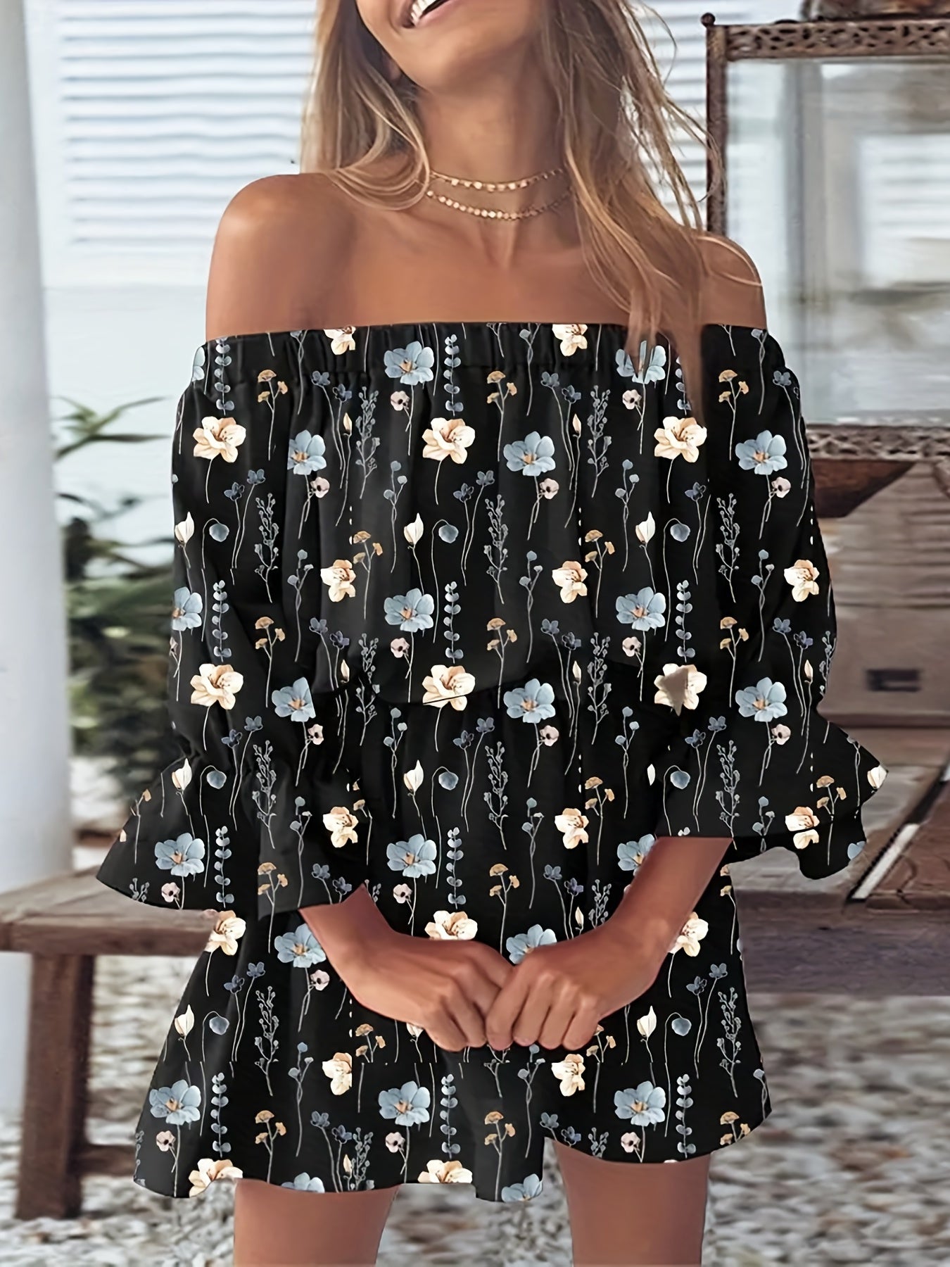 Weißes Federzauber - Off-Shoulder Boho Kleid